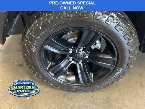 Used 2022 RAM 1500 Classic Warlock w/ Electronics Group AWD/4WD image 9