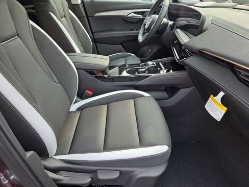 New 2025 Buick Envision Sport Touring image 28