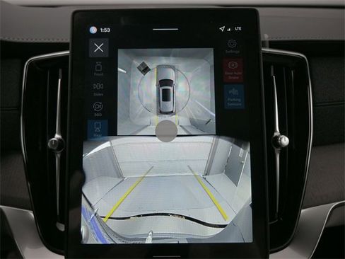 New 2026 Volvo XC90 T8 Ultra w/ Protection Package Premier image 21