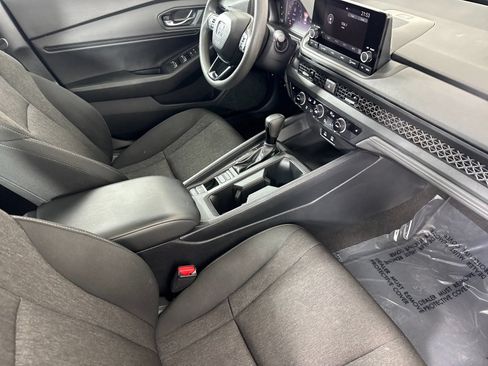 Used 2024 Honda Accord EX image 15