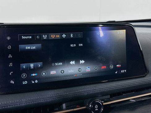 Used 2023 Nissan Ariya FWD image 21