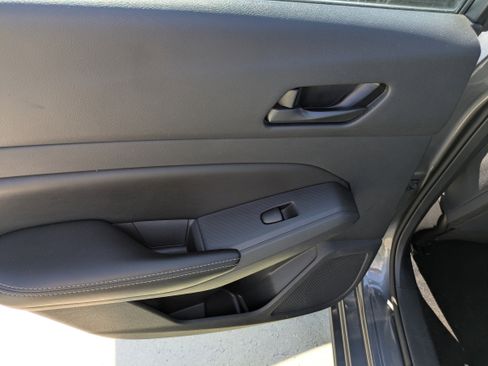 Used 2024 Nissan Altima 2.5 SV image 13