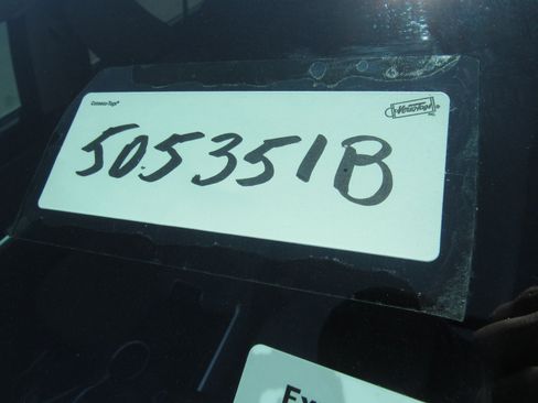 Used 2023 Toyota Highlander LE FWD image 28