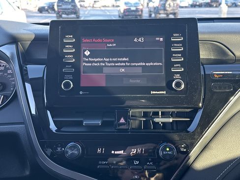 Certified 2022 Toyota Camry SE image 24