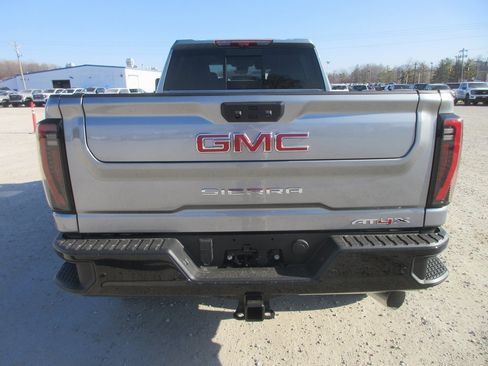 New 2026 GMC Sierra 2500 AT4X image 5