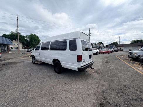 Used 2014 Ford E-250 and Econoline 250 Extended w/ Power Group RWD image 65