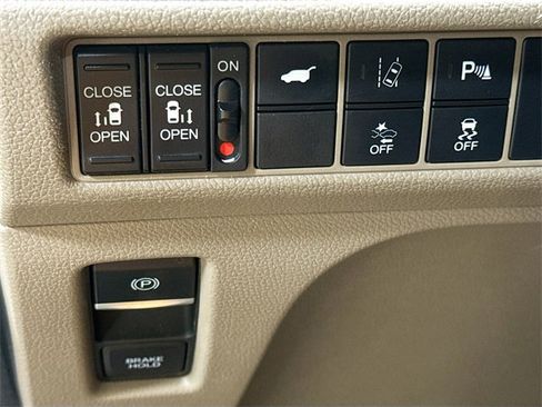 Used 2019 Honda Odyssey Elite image 12