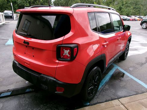 Used 2020 Jeep Renegade Sport image 3