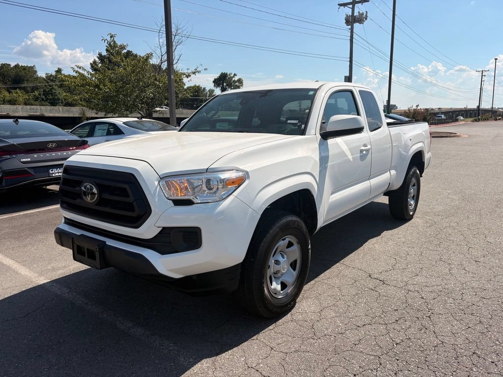 Used 2022 Toyota Tacoma SR RWD image 3