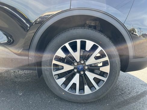 Used 2020 Ford Escape SEL image 23