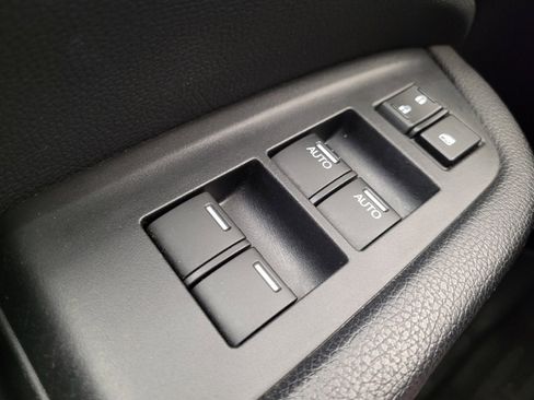 Used 2016 Honda Pilot Elite image 27