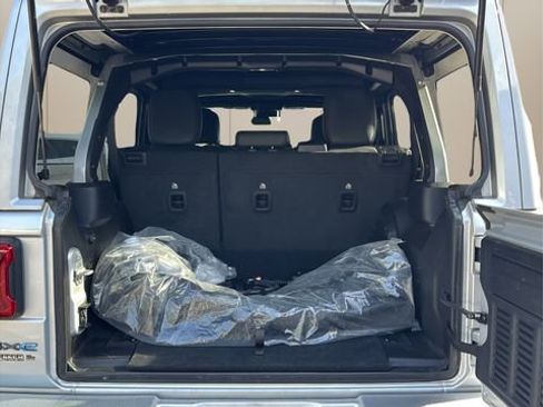 Used 2024 Jeep Wrangler High Altitude image 13