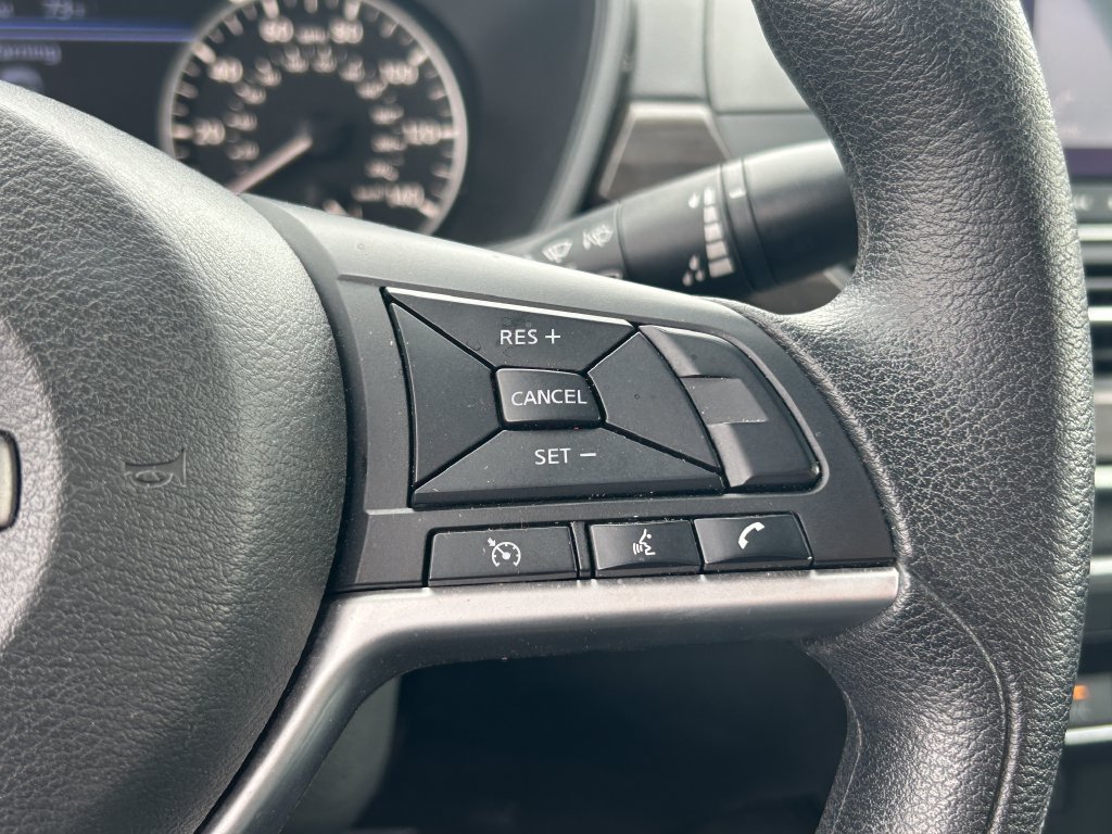 Used 2024 Nissan Altima 2.5 SV FWD image 17