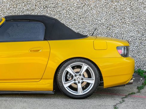 Used 2008 Honda S2000 image 25
