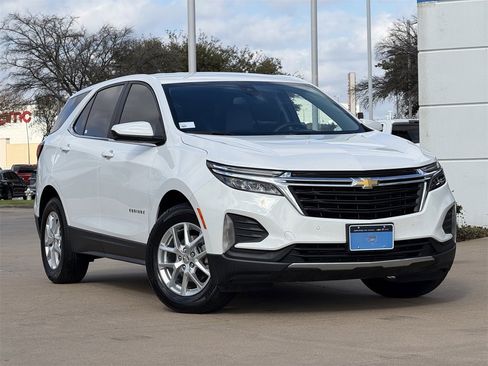 Certified 2024 Chevrolet Equinox LT image 2
