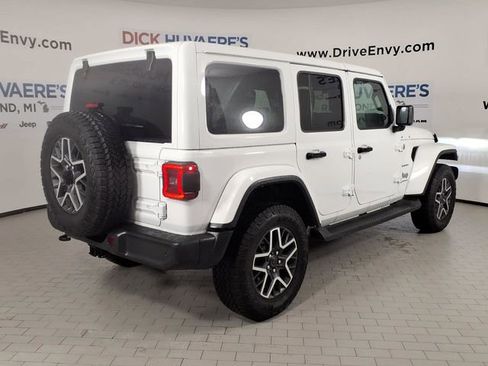 Used 2024 Jeep Wrangler Sahara w/ Dual Top Group image 4