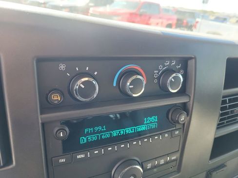 New 2025 GMC Savana 2500 LS w/ Driver Convenience Package image 16