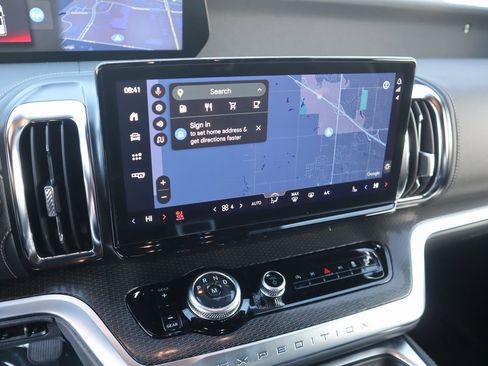 New 2026 Ford Expedition Platinum w/ Stealth Appearance Package image 8