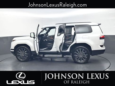 New 2026 Lexus GX 550 AWD/4WD image 36