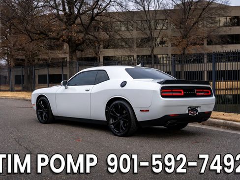 Used 2016 Dodge Challenger SXT w/ Blacktop Package image 8