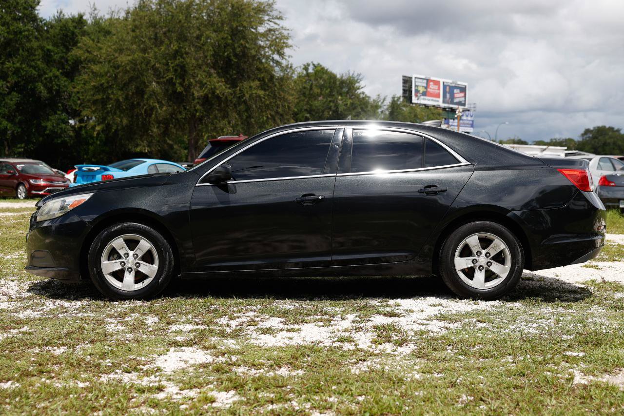 Used 2015 Chevrolet Malibu LS FWD image 3