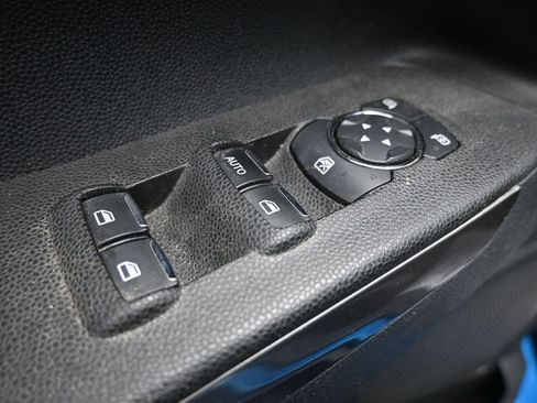Used 2019 Ford EcoSport SE w/ SE Convenience Package FWD image 11