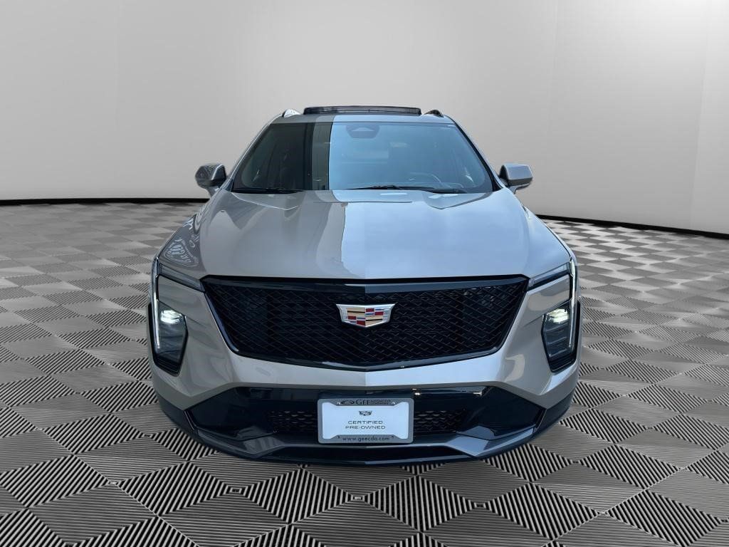 Certified 2024 Cadillac XT4 Sport AWD/4WD image 2