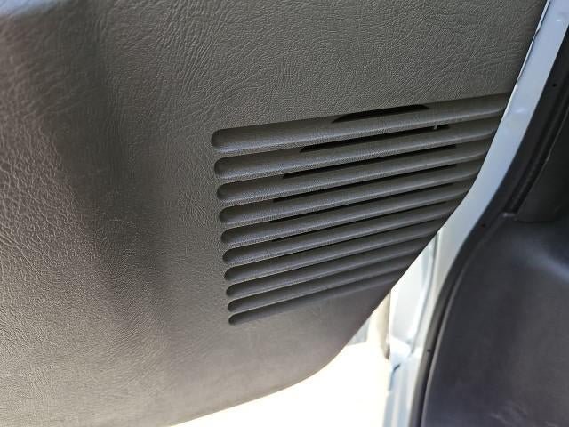 New 2026 Chevrolet Express 2500 Extended w/ Communications Package RWD image 22