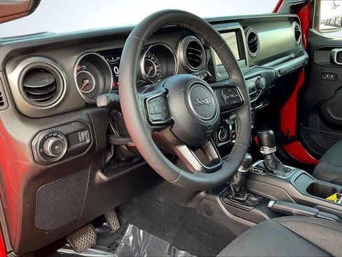 Used 2023 Jeep Wrangler Sport S image 14