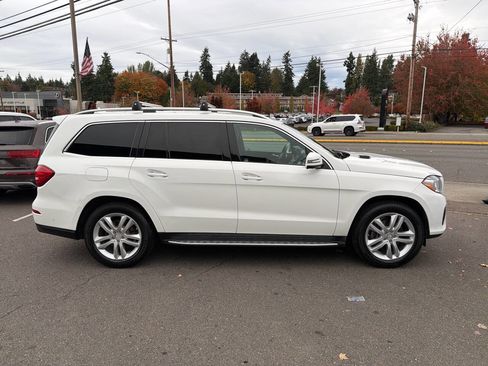 Used 2017 Mercedes-Benz GLS 450 4MATIC image 10