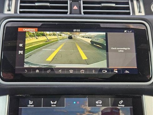 Used 2018 Land Rover Range Rover HSE AWD/4WD image 12