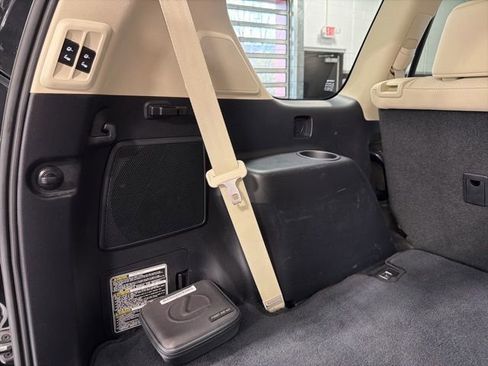 Used 2023 Lexus GX 460 Premium w/ Premium Plus Package image 36