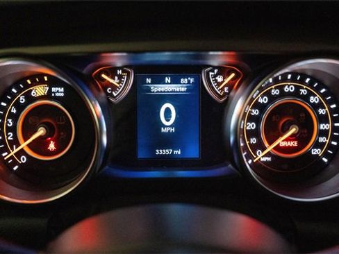 Used 2023 Jeep Wrangler Unlimited Sport image 5