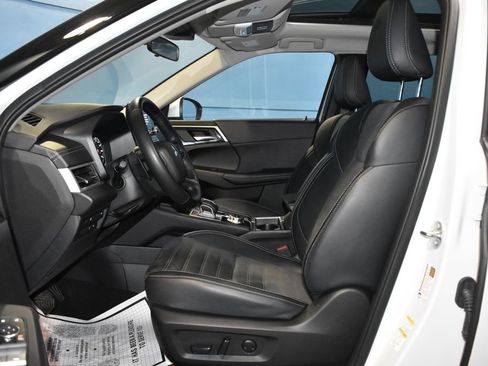 Used 2024 Mitsubishi Outlander Ralliart image 6