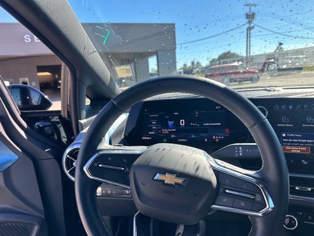 Used 2024 Chevrolet Equinox EV LT FWD image 25