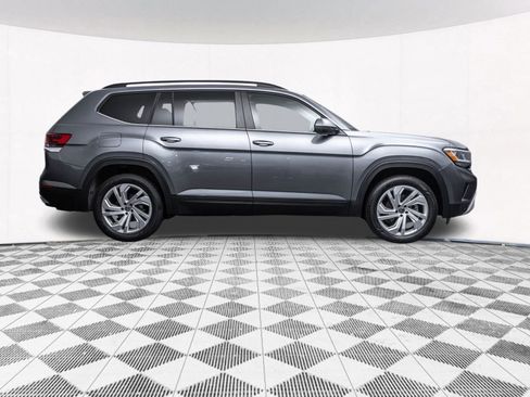 Used 2023 Volkswagen Atlas SE AWD/4WD image 12