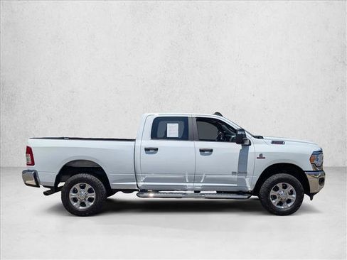 Used 2024 RAM 2500 Big Horn AWD/4WD image 4