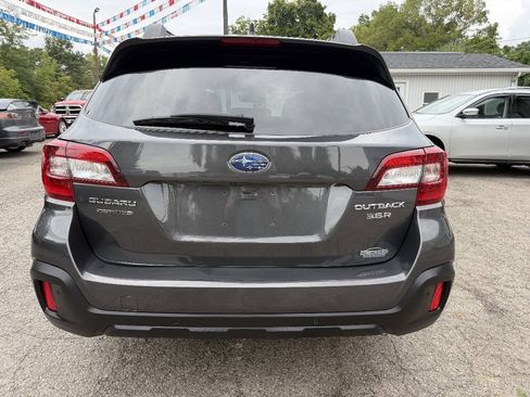 Used 2019 Subaru Outback 3.6R Limited AWD/4WD image 12