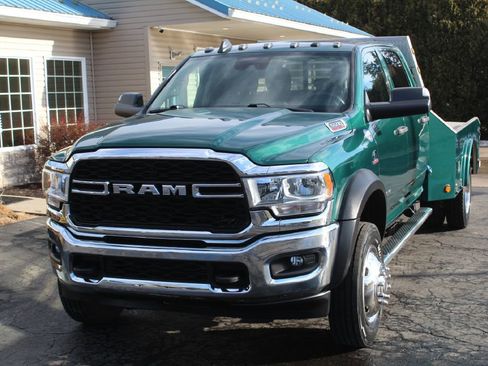 Used 2020 RAM 5500 Tradesman w/ Safety Group image 12