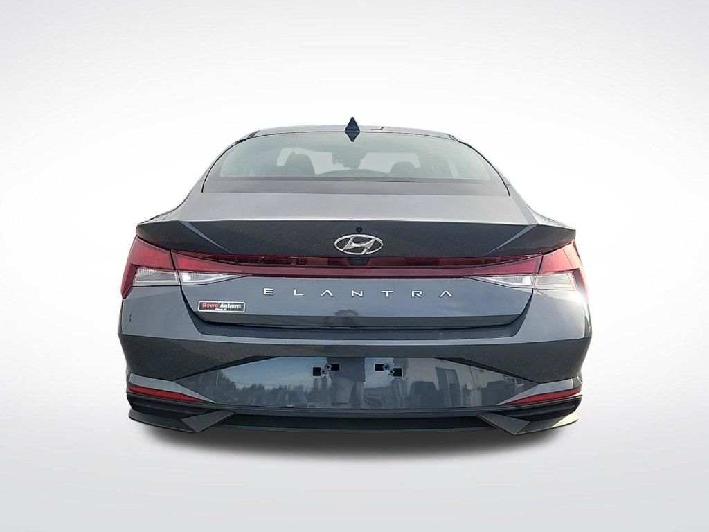 Certified 2023 Hyundai Elantra SEL w/ Convenience Package FWD image 6