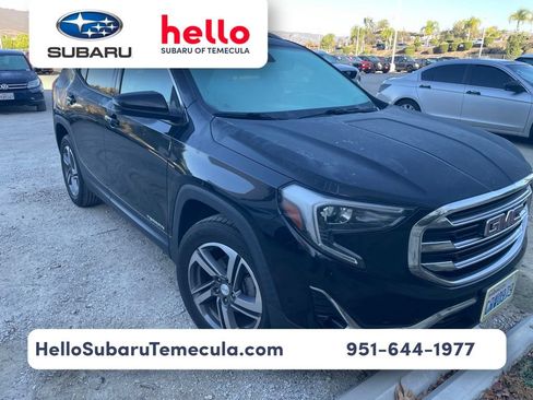 Used 2020 GMC Terrain SLT FWD image 1