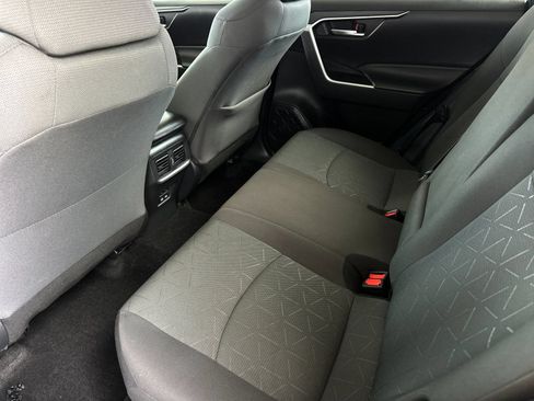 Used 2024 Toyota RAV4 XLE FWD image 11