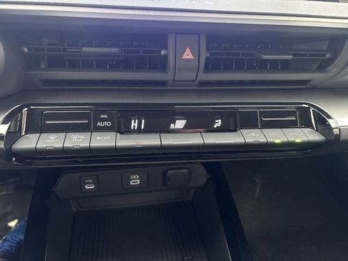 New 2026 Toyota Prius LE image 18