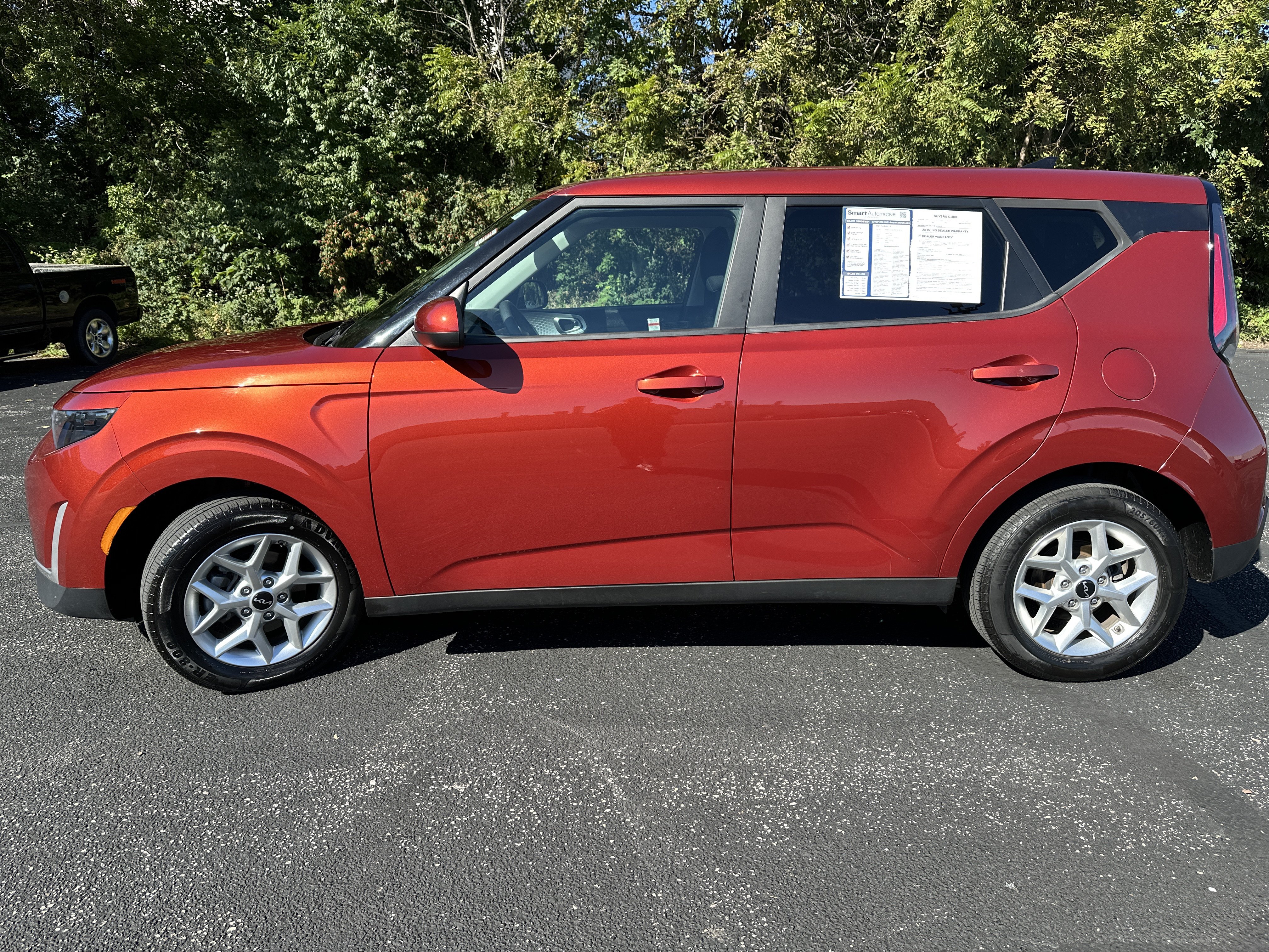Certified 2024 Kia Soul LX w/ Option Group 015 FWD image 4