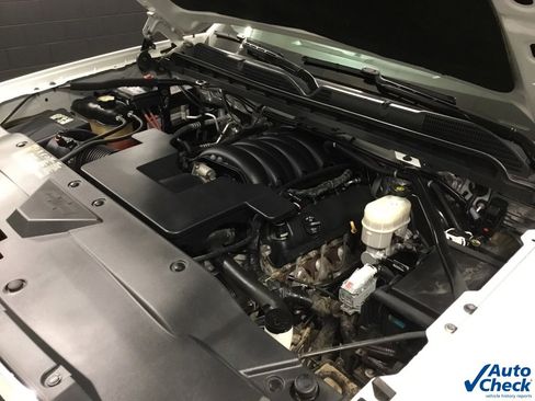 Used 2017 Chevrolet Silverado 1500 High Country image 49