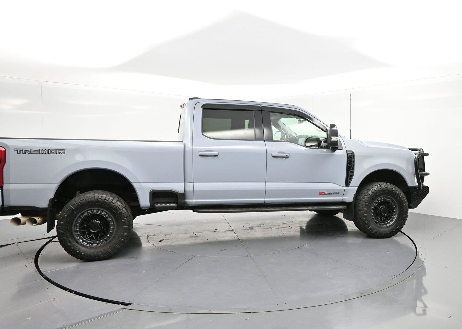 Used 2024 Ford F250 Lariat w/ Lariat Ultimate Package AWD/4WD image 8