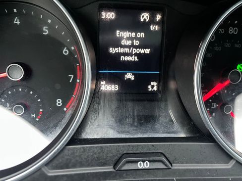 Used 2020 Volkswagen Tiguan SE R-Line image 18