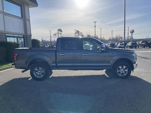 Used 2017 Ford F150 Lariat w/ Equipment Group 502A Luxury AWD/4WD image 2