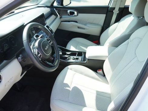 Used 2023 Kia Sorento SX AWD/4WD image 19