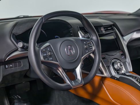 Used 2017 Acura NSX image 17